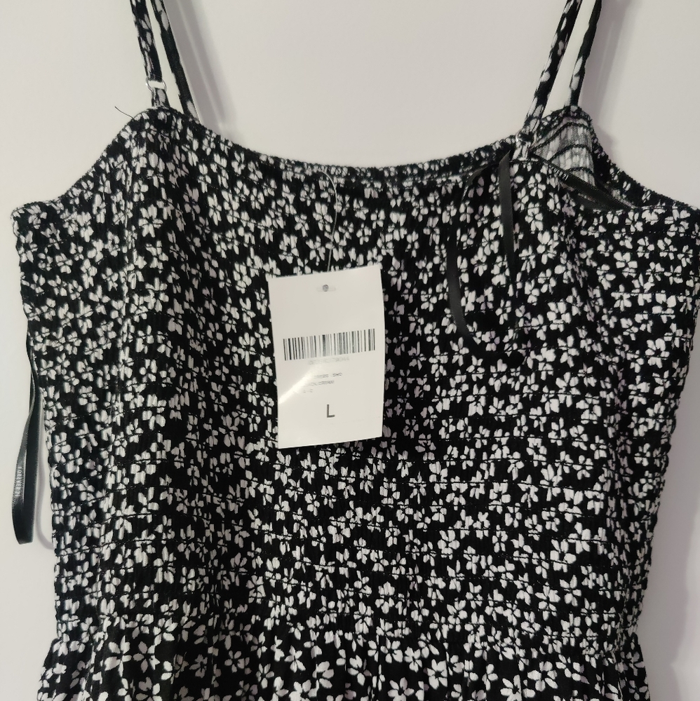 Floral strappy mini sundress - Picture 2 of 6